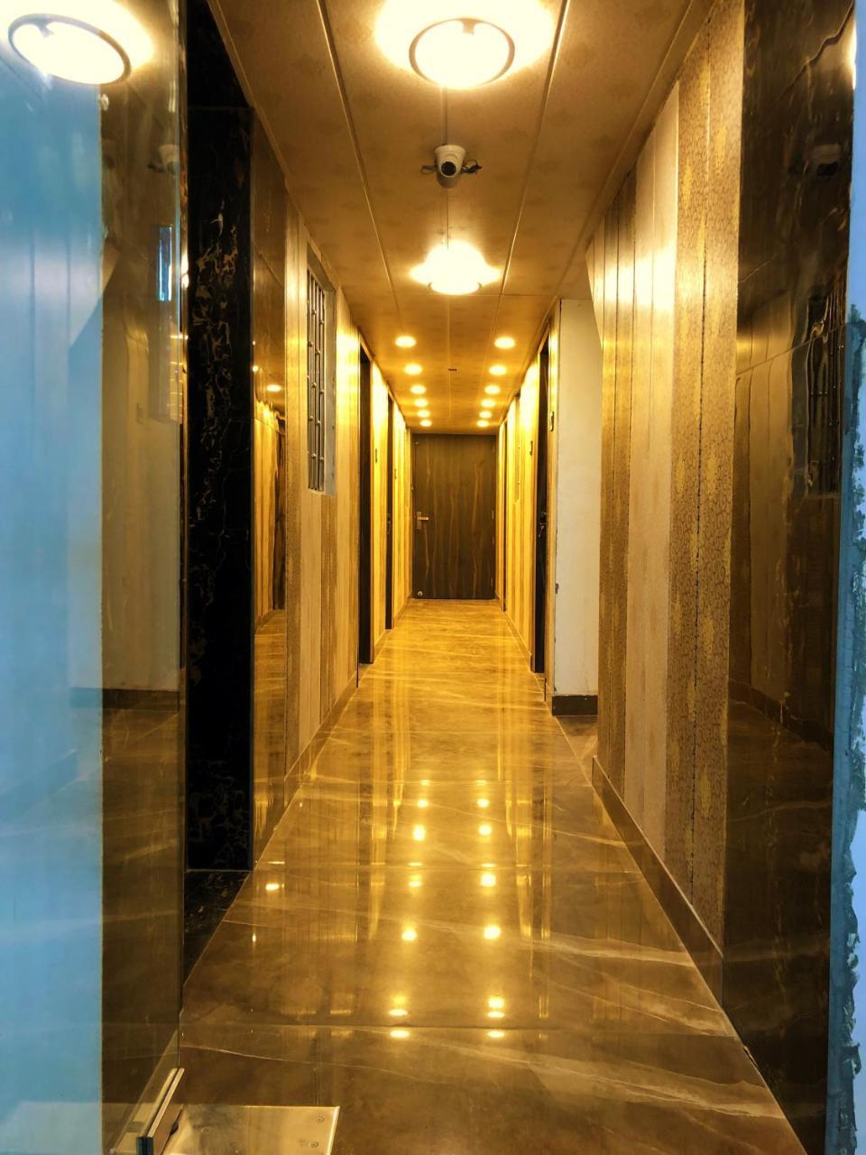 Grg Pardesi Hotel Haridwār Exteriör bild