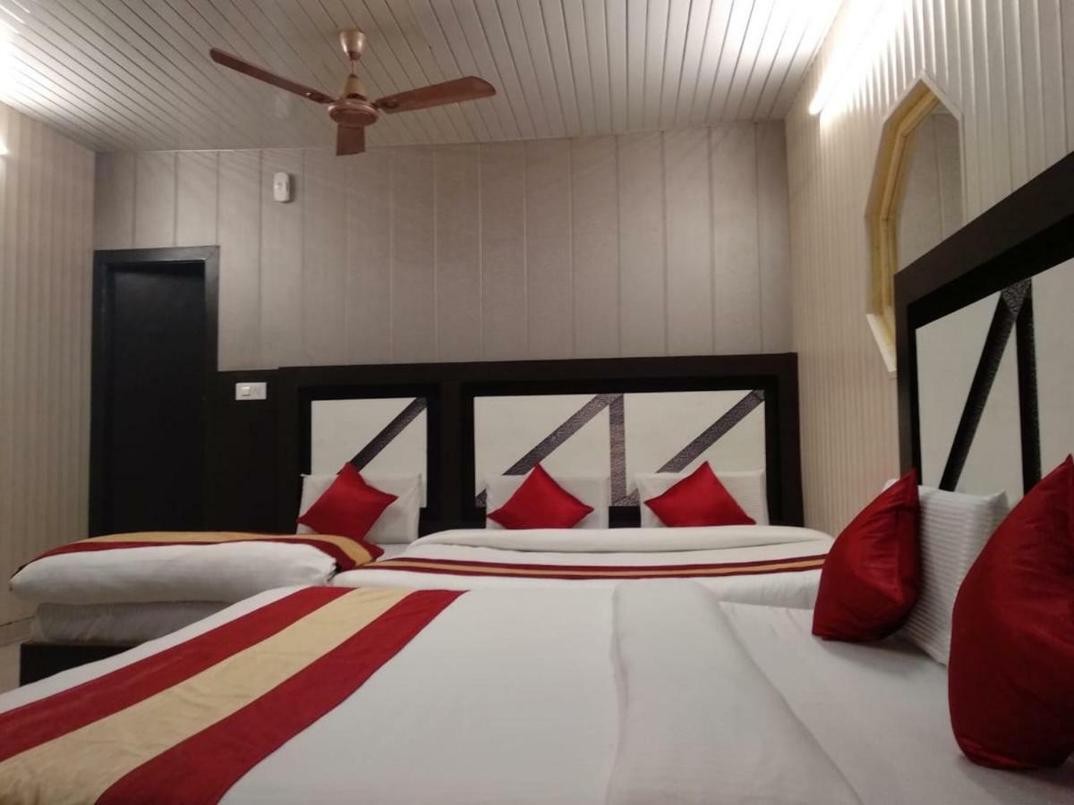 Grg Pardesi Hotel Haridwār Exteriör bild